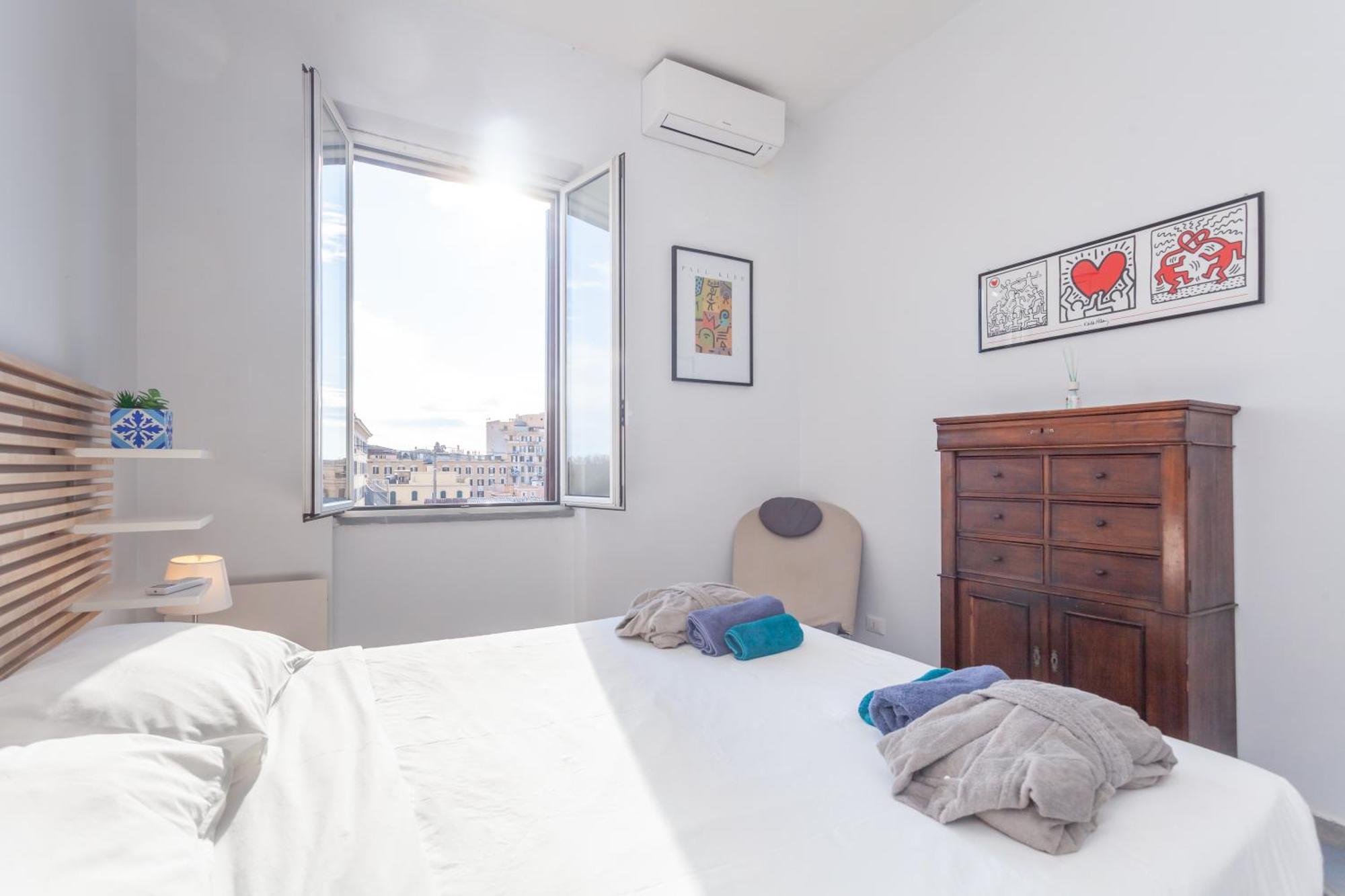 Apartment San Lorenzo Skyrail Loft - By Openroma Rome